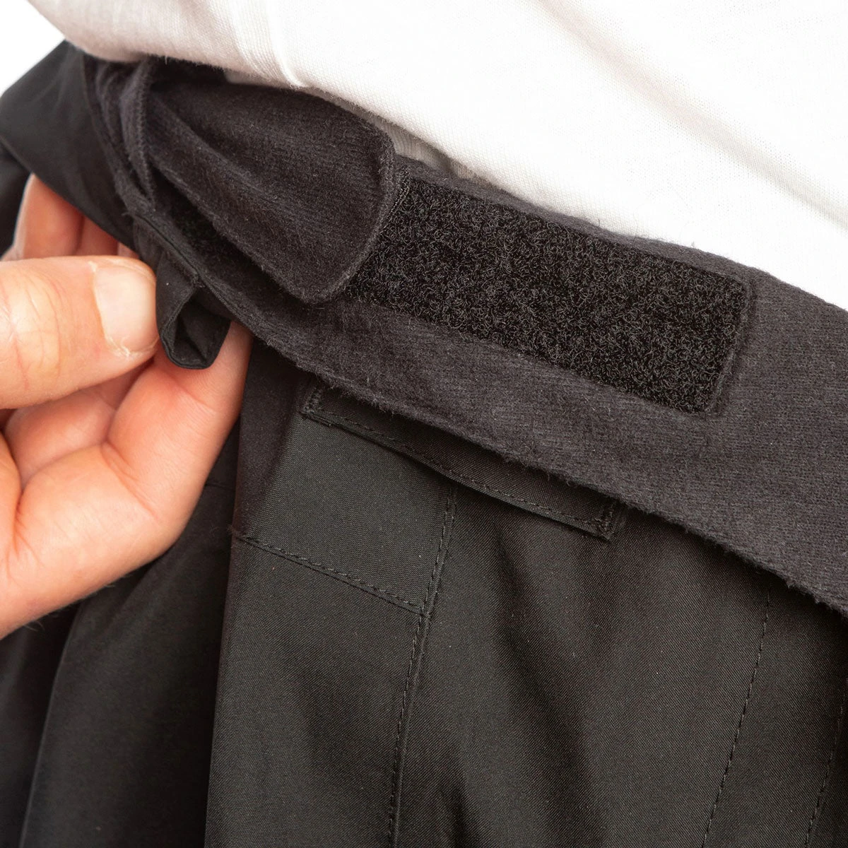 686 Gore-Tex Core Shell Snowboard Pants - Black 5 686 Gore-Tex Core Shell Snowboard Pants - Black - Image 3