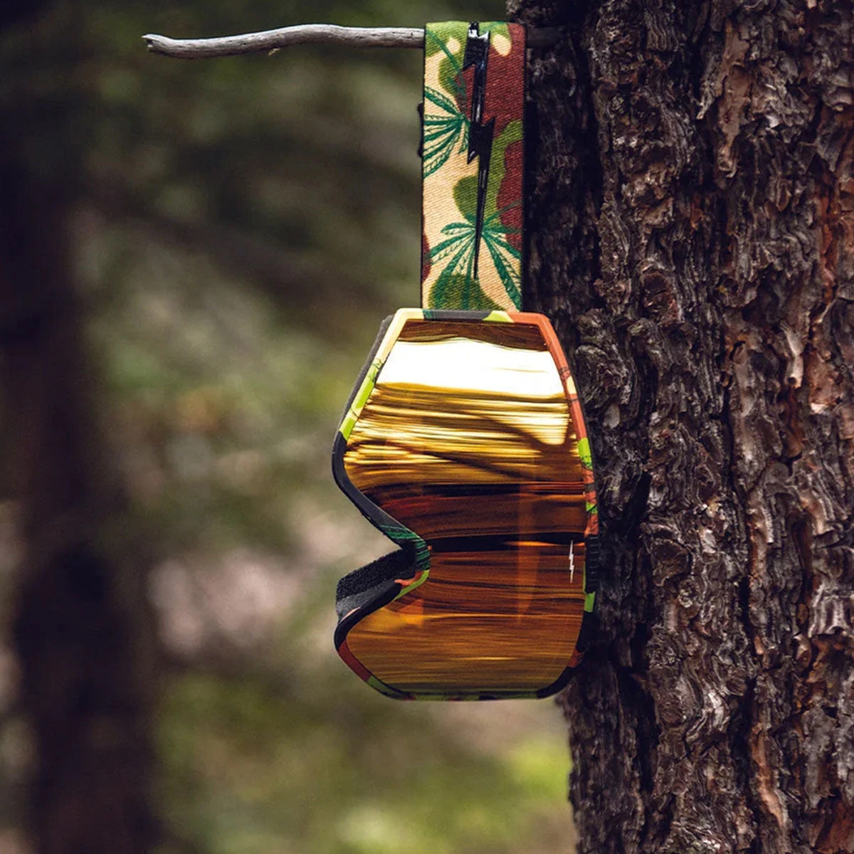 Electric Kleveland Snowboard Goggles - Matte Camobis/Gold Chrome 5 Electric Kleveland Snowboard Goggles - Matte Camobis/Gold Chrome - Image 3